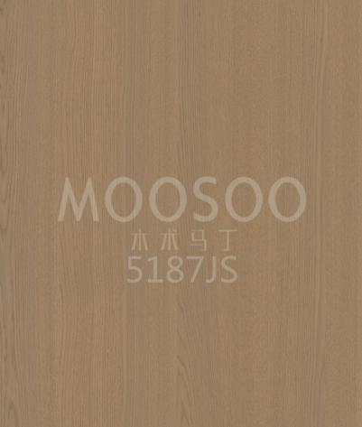 Painel de Madeira Articulado por Dedos de Olmo Branco